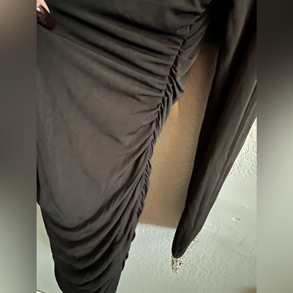 City Triangles One Shoulder Black Dress - Picture 4 of 6